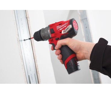 Wiertarko-wkrętarka z udarem i wymiennym uchwytem M12 FPDXKIT-202X MILWAUKEE 4933464138