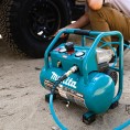 Akumulatorowy kompresor powietrza 7.6L 9,3bar XGT 40V max Makita AC001GZ