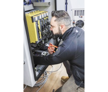 Szczypce uniwersalne 180mm Professional electric z DynamicJoint® i OptiGrip Wiha 26708