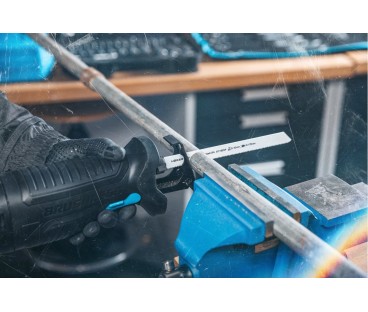 Bezszczotkowa pilarka szablasta 18V HOEGERT HT2E234-0RS