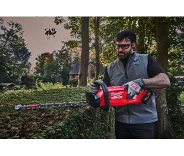 Nożyce akumulatorowe do żywopłotu 60cm 18V 2x8.0Ah M18 FHET60-802 Milwaukee 4933493291