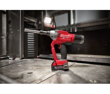 Nitownica akumulatorowa do łączników HUCK® 4.8mm i 6.4mm z ONE-KEY™ 18V 2x5.0Ah M18 ONEFLT-502X Milwaukee 4933478638