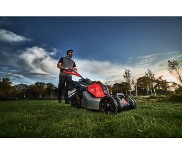 Kosiarka akumulatorowa z napędem 46cm M18 FUEL™ M18 F2LM46-802 na dwa akumulatory 18V Milwaukee 4933499215