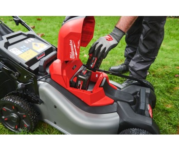 Kosiarka akumulatorowa z napędem 46cm M18 FUEL™ M18 F2LM46-802 na dwa akumulatory 18V Milwaukee 4933499215