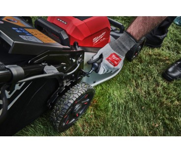 Kosiarka akumulatorowa z napędem 46cm M18 FUEL™ M18 F2LM46-802 na dwa akumulatory 18V Milwaukee 4933499215